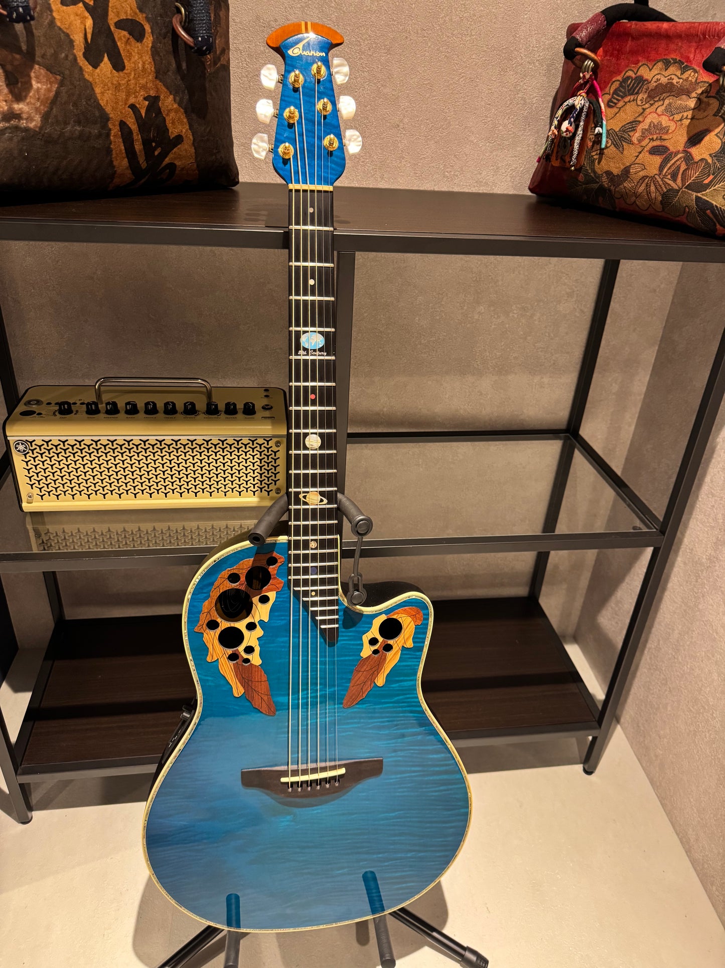 エレアコ　アコースティックギター　Ovation CE2000-NFM ovation 電装系良好　弦高調整済み　世界に75本しかないうちの選定品