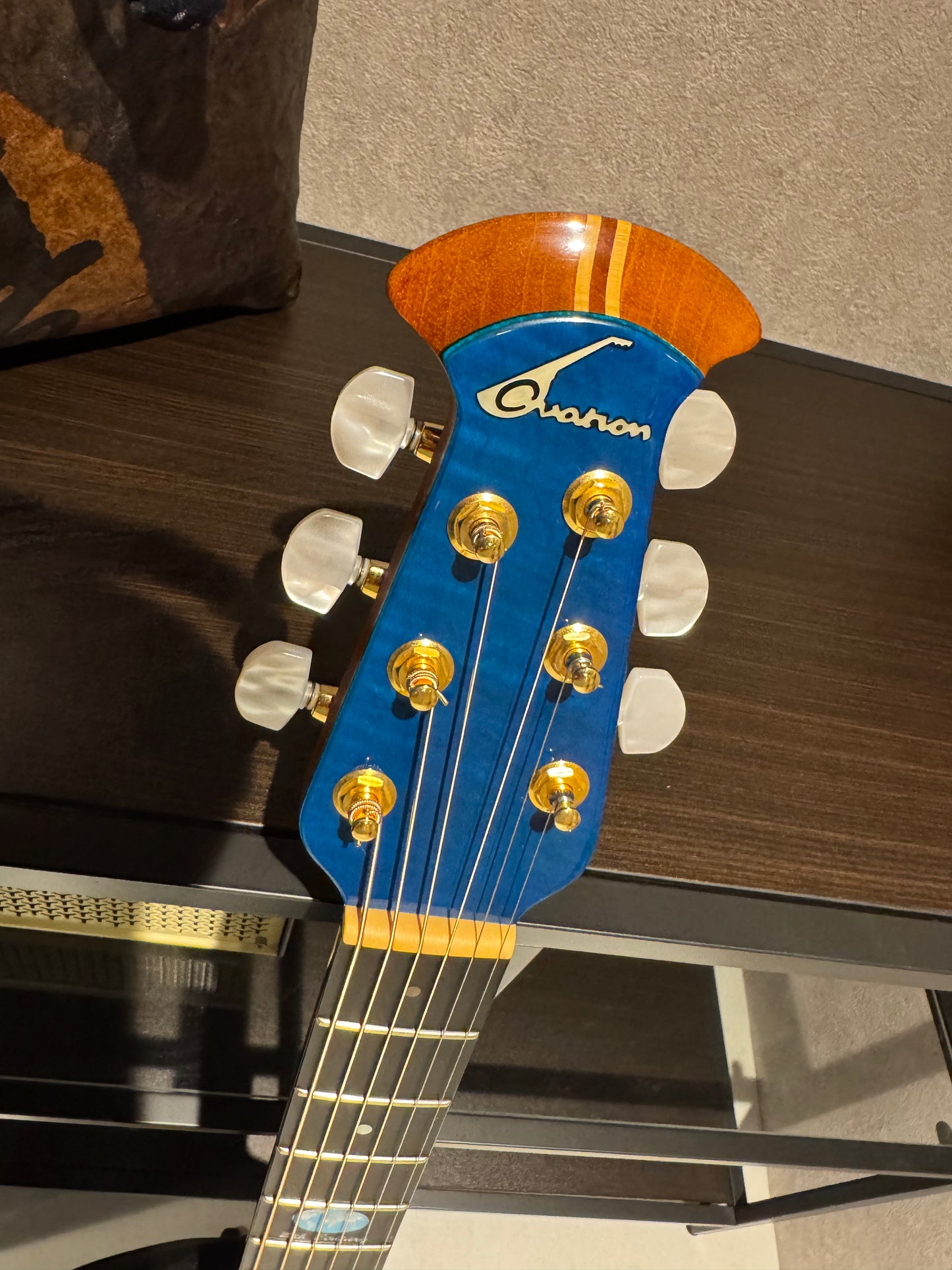 エレアコ　アコースティックギター　Ovation CE2000-NFM ovation 電装系良好　弦高調整済み　世界に75本しかないうちの選定品