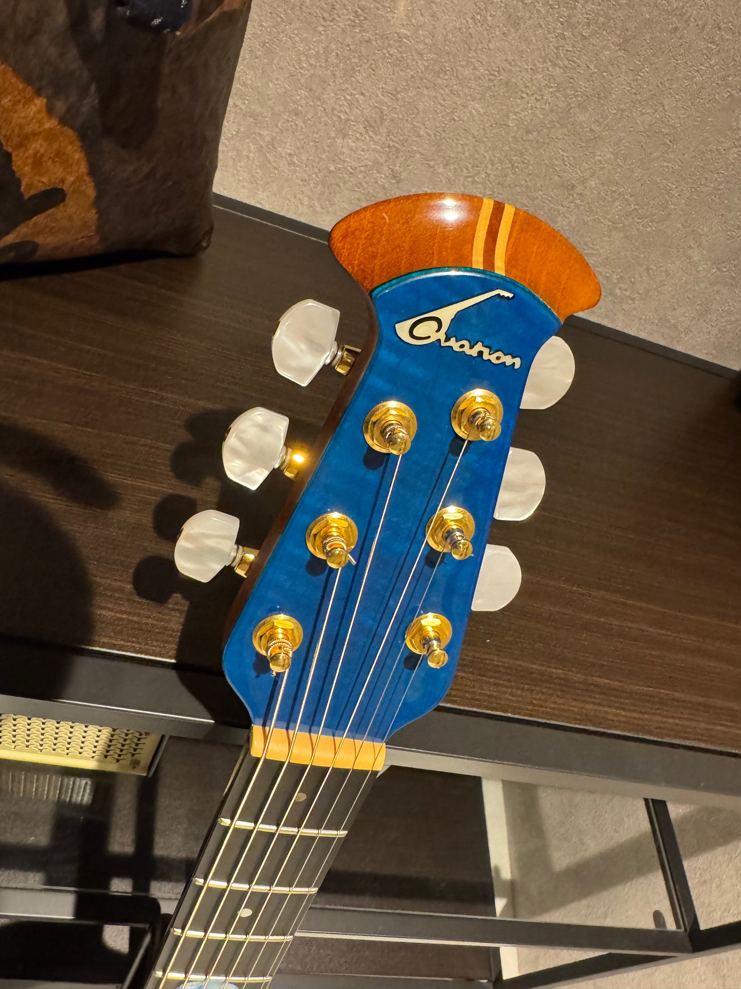 エレアコ　アコースティックギター　Ovation CE2000-NFM ovation 電装系良好　弦高調整済み　世界に75本しかないうちの選定品