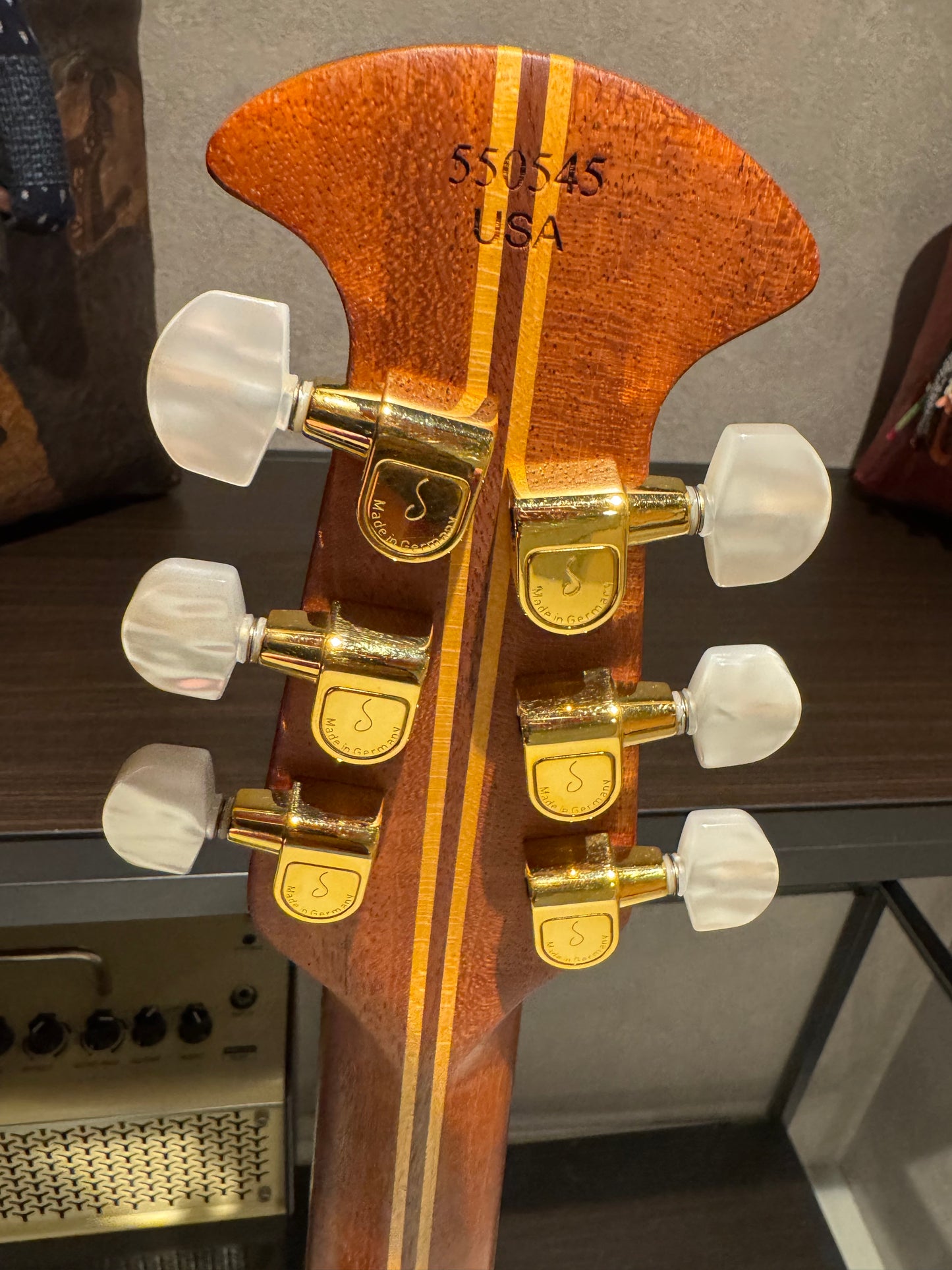 エレアコ　アコースティックギター　Ovation CE2000-NFM ovation 電装系良好　弦高調整済み　世界に75本しかないうちの選定品