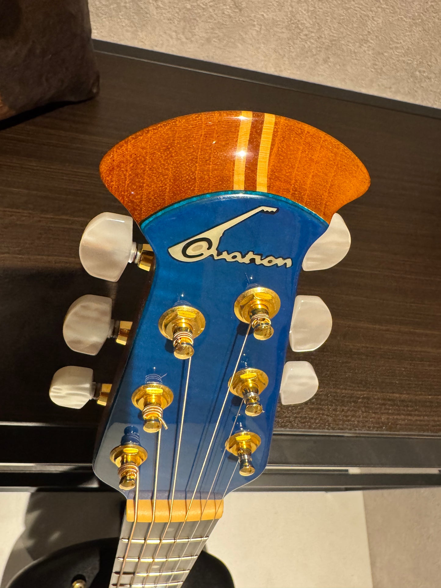 エレアコ　アコースティックギター　Ovation CE2000-NFM ovation 電装系良好　弦高調整済み　世界に75本しかないうちの選定品