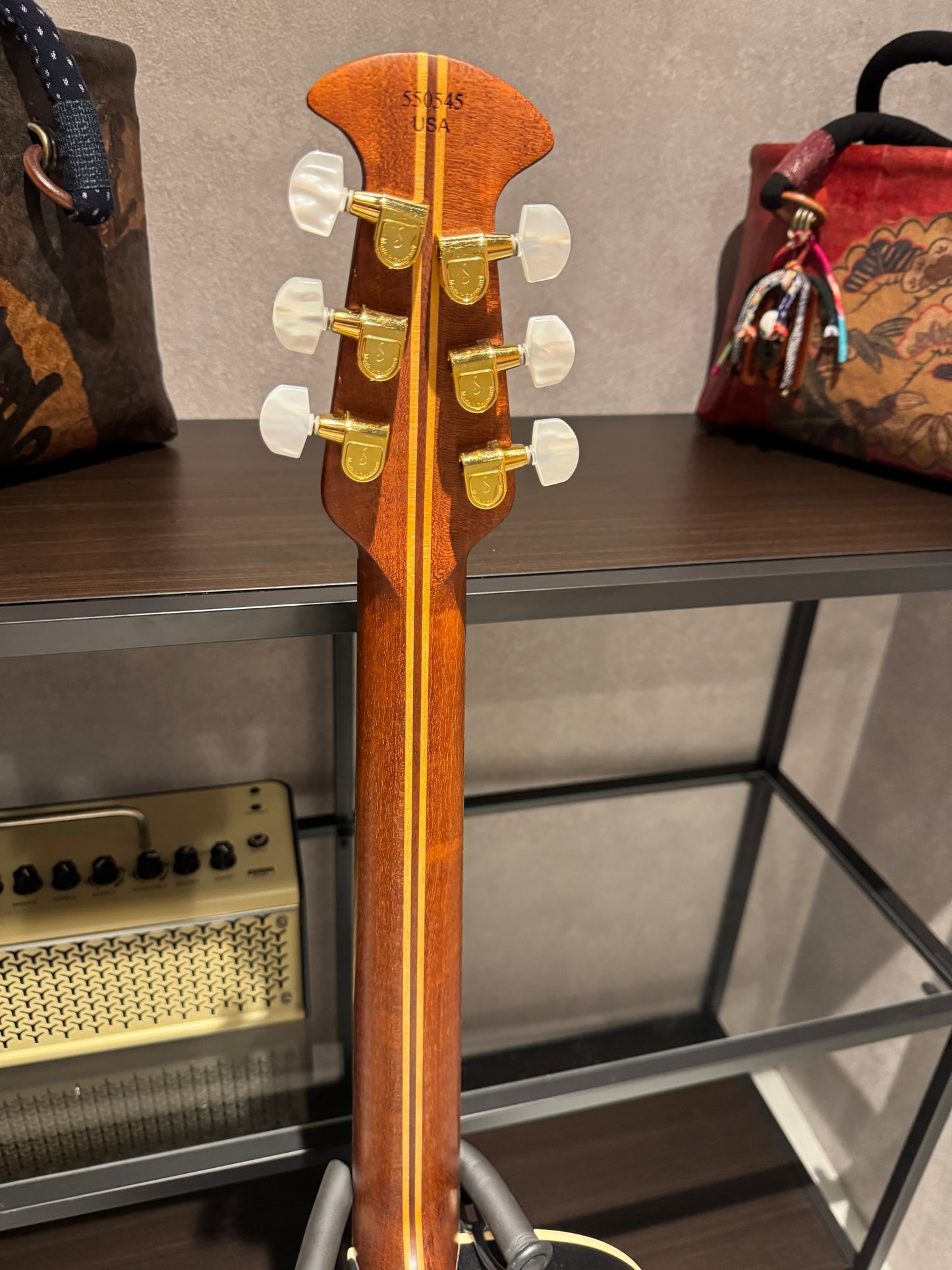 エレアコ　アコースティックギター　Ovation CE2000-NFM ovation 電装系良好　弦高調整済み　世界に75本しかないうちの選定品