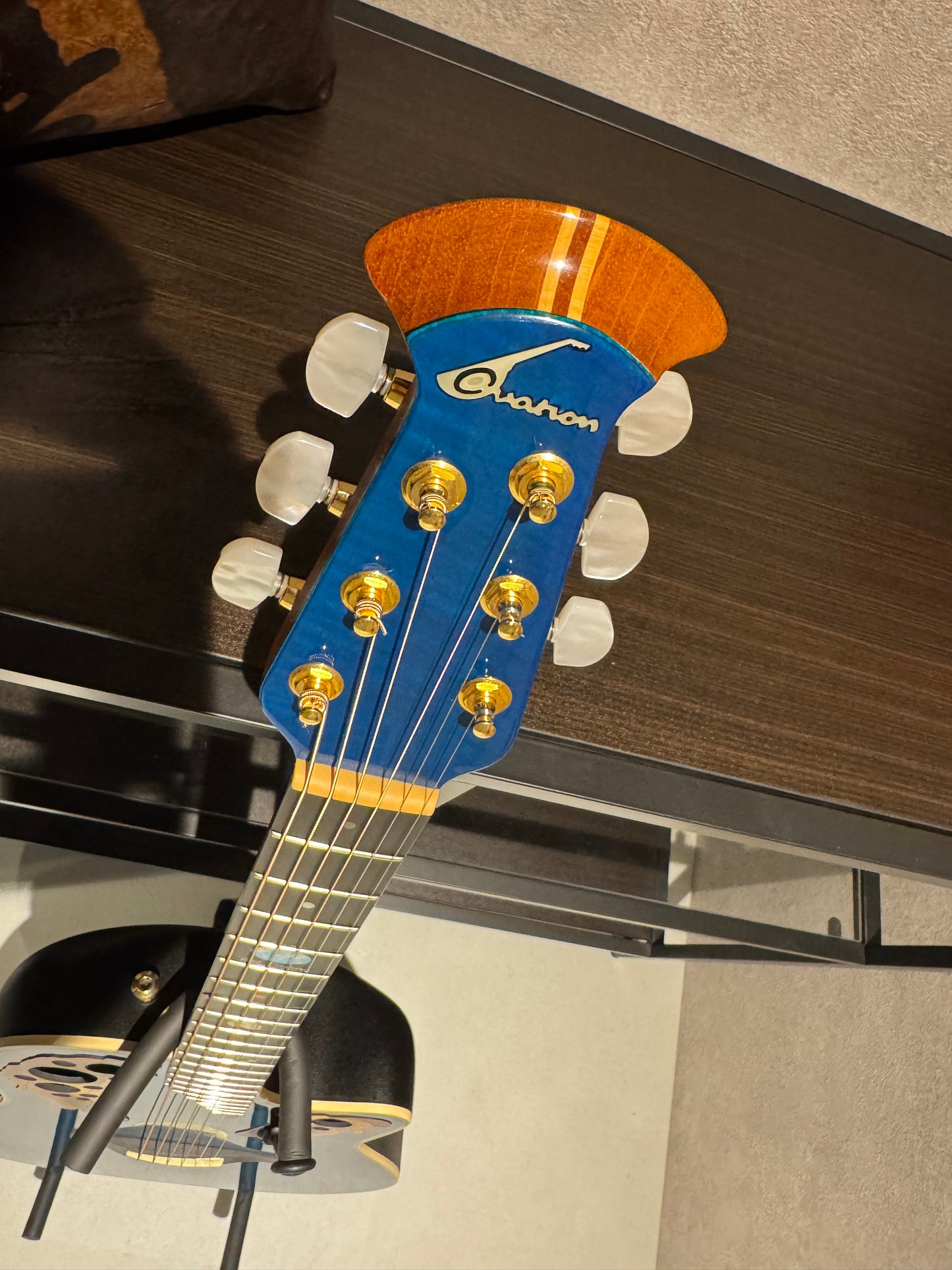 エレアコ　アコースティックギター　Ovation CE2000-NFM ovation 電装系良好　弦高調整済み　世界に75本しかないうちの選定品